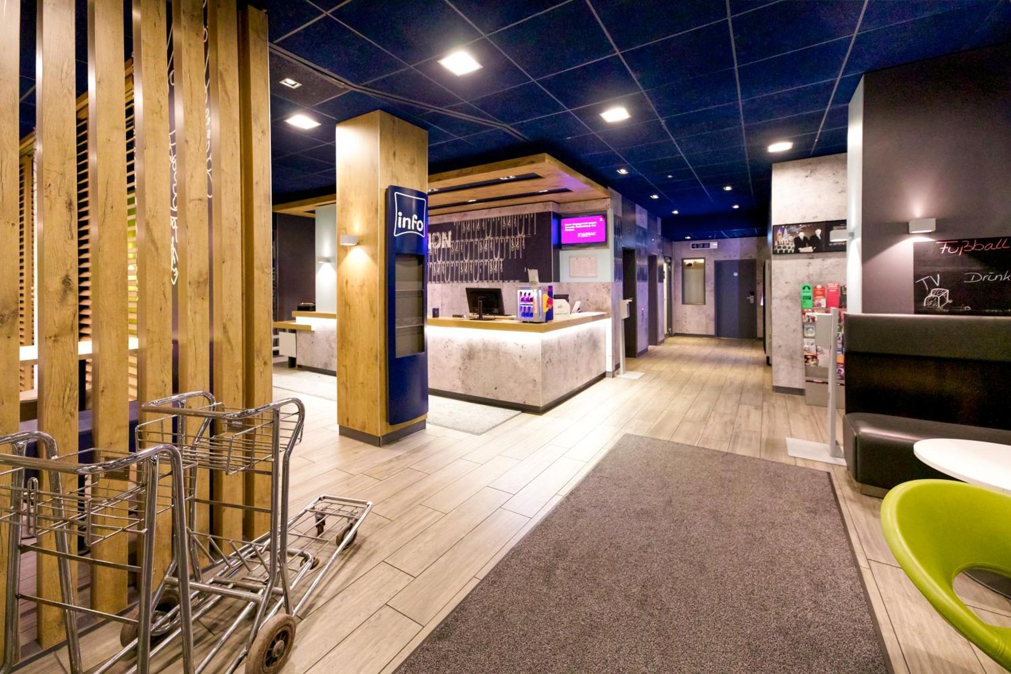 Отель Ibis Budget Berlin Potsdamer Platz Экстерьер фото