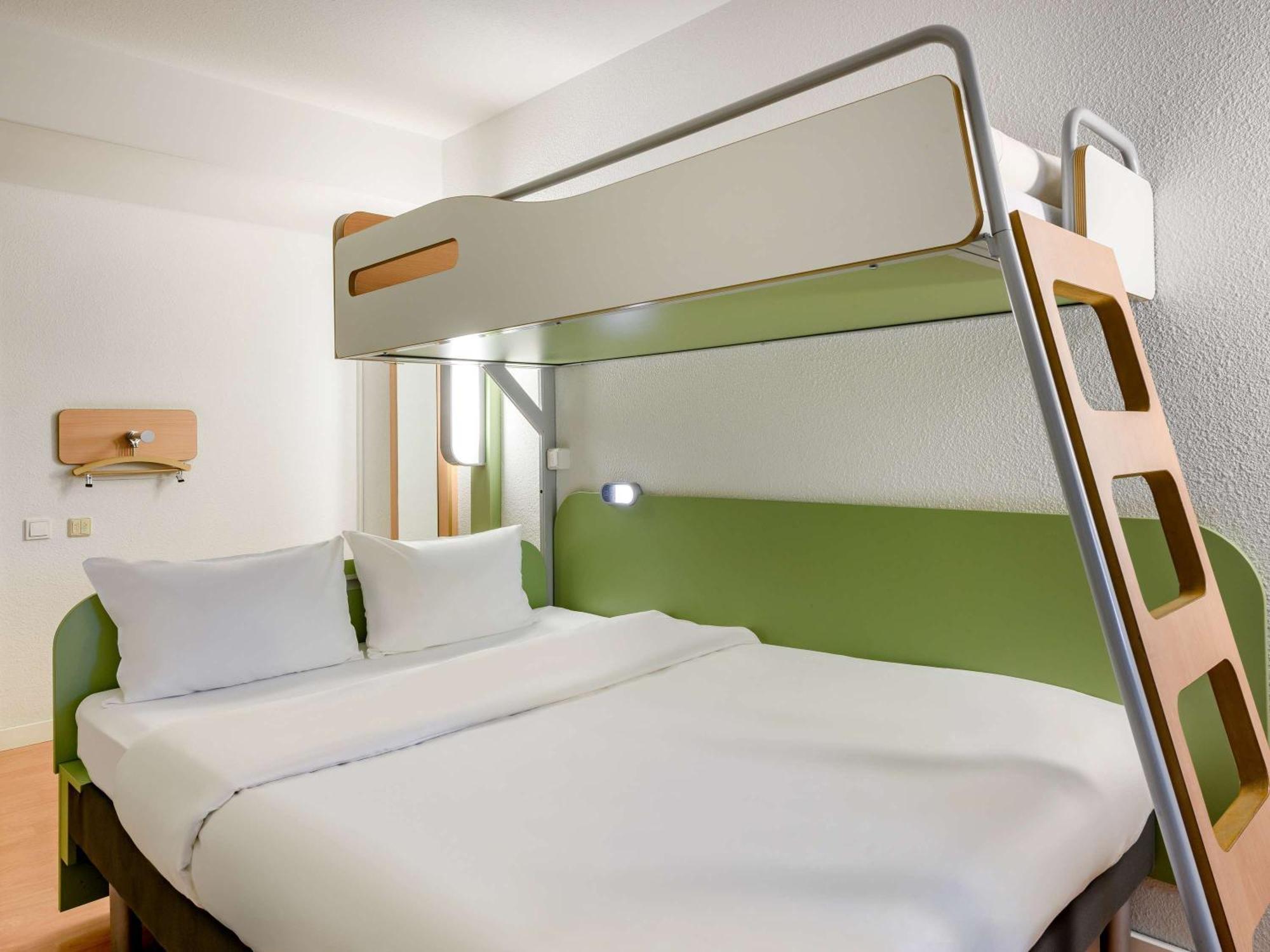 Отель Ibis Budget Berlin Potsdamer Platz Экстерьер фото